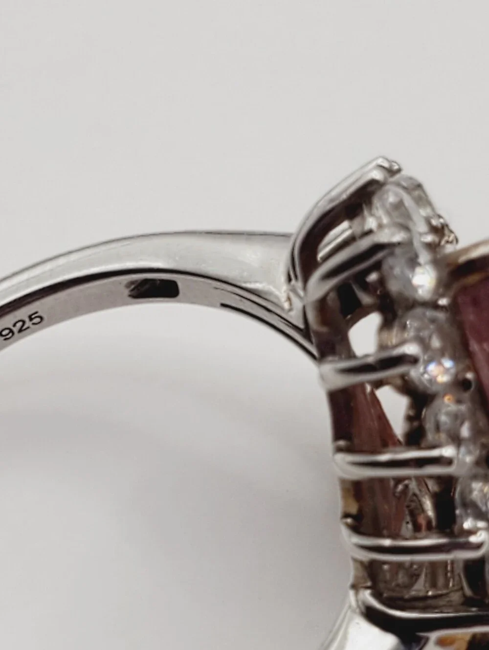 6 Carat Tanzanian Natronite & White Zircon Platinum - 925 Sterling Silver Ring